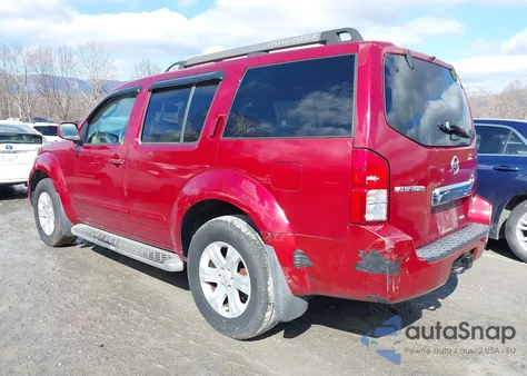 2005 Nissan Pathfinder Le/Se/Xe z USA, uszkodzony, nr VIN 5N1AR18W45C719844